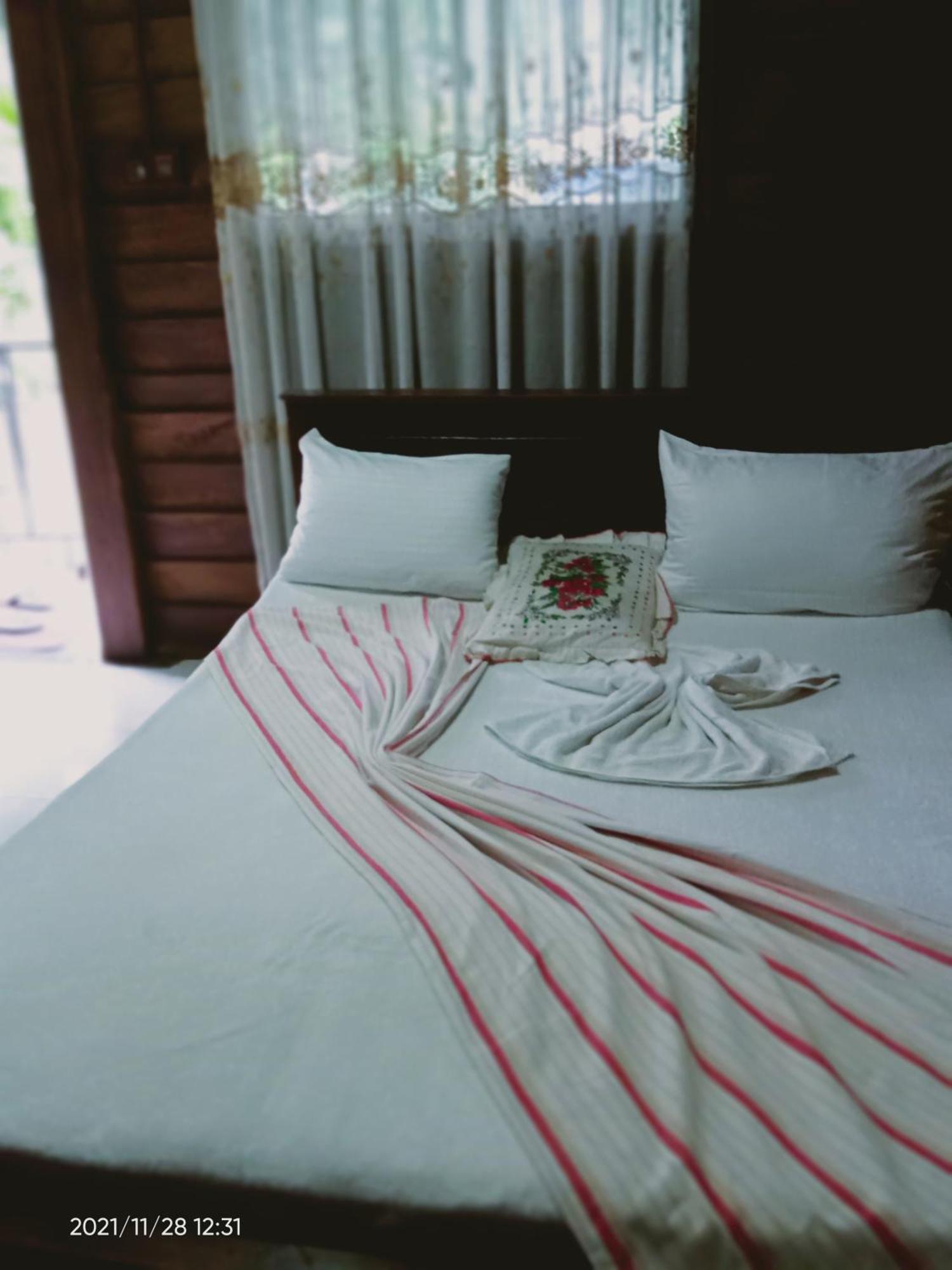 Discovery Resort Ratnapura Phòng bức ảnh